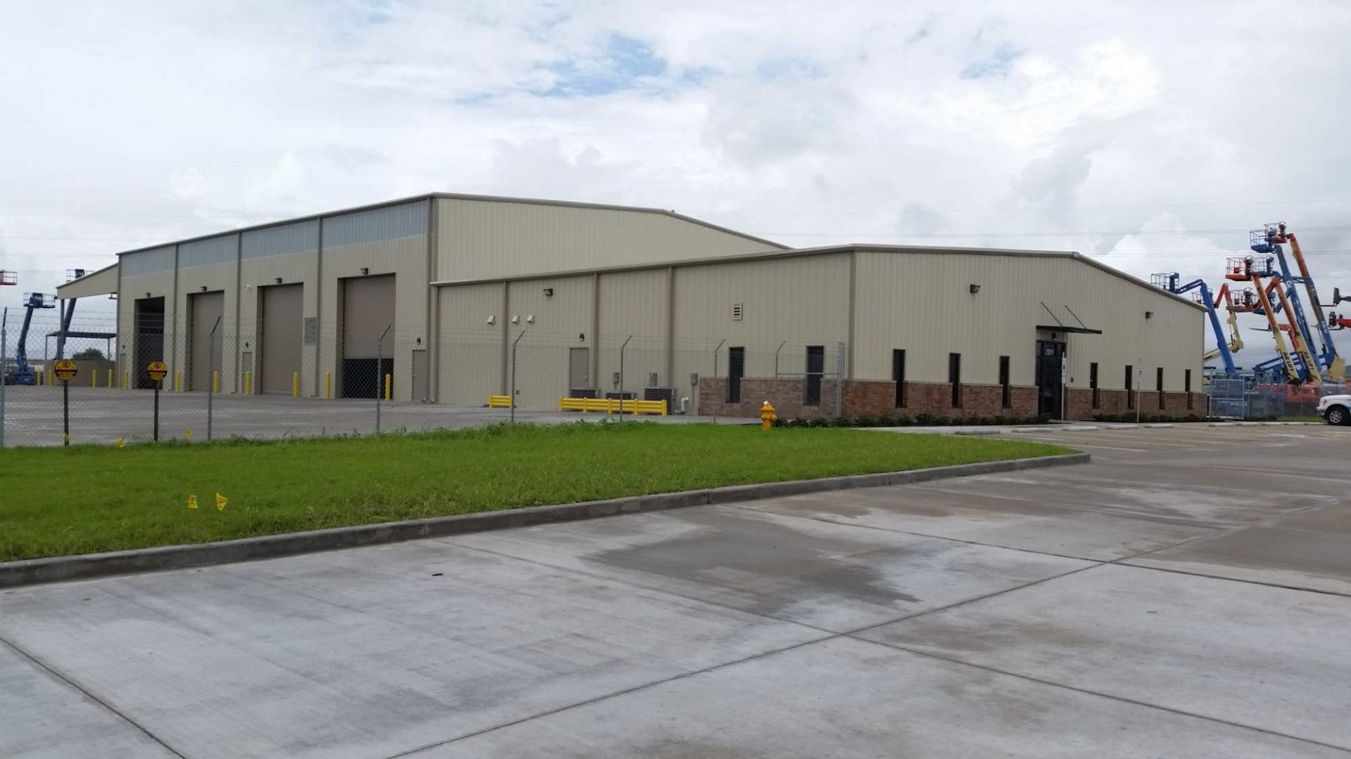 Pre Engineered Light Steel Structure Workshop